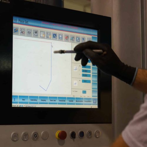 מפעלי אינקומק בלוקר, זיווד תעשייתי, ערגול תעשייתי
